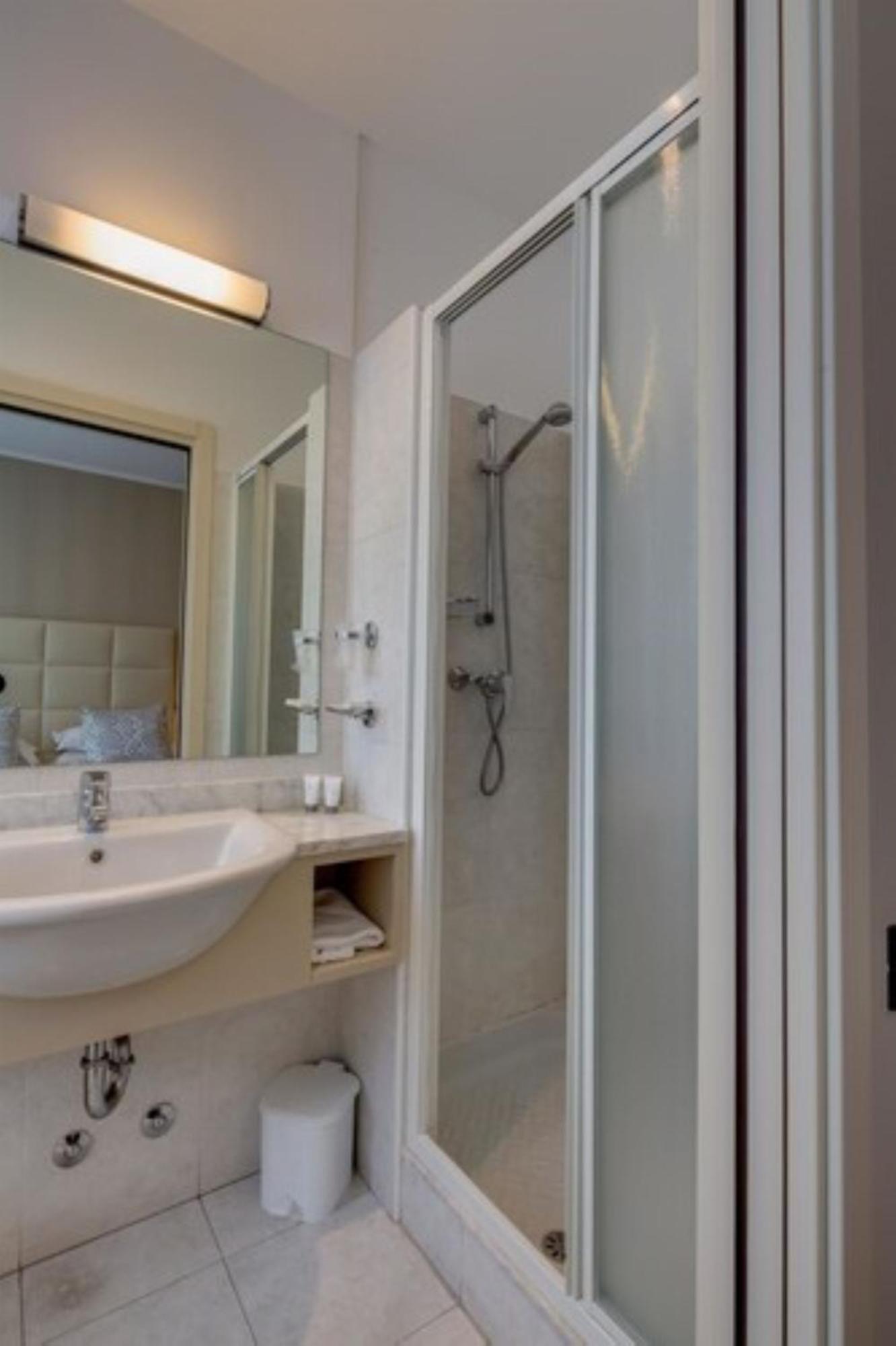Hotel Nuovo Garlate Экстерьер фото